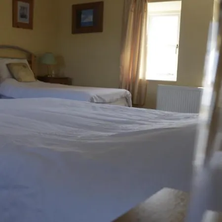 מלון The Seaview Tavern 3*