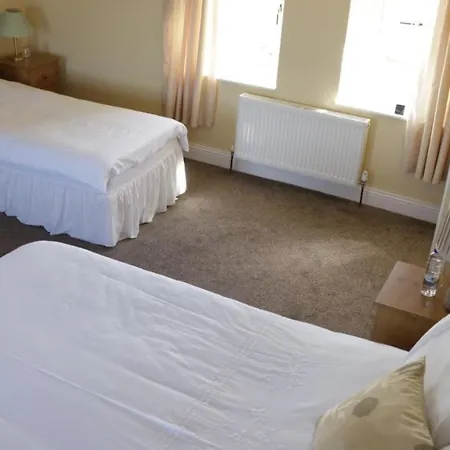 The Seaview Tavern Hotel