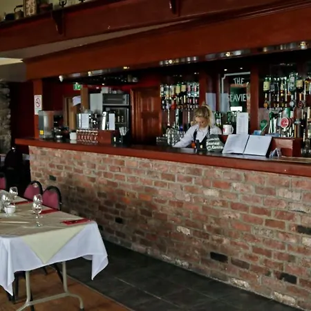 The Seaview Tavern 3*