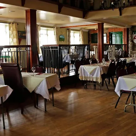 The Seaview Tavern מלון