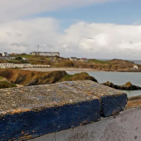 The Seaview Tavern 3*