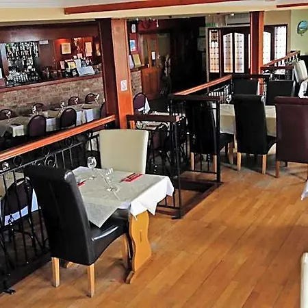 Hotel The Seaview Tavern Ballygorman