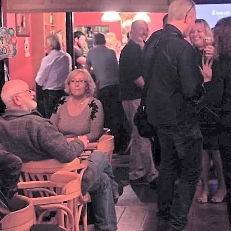 The Seaview Tavern 3* Ballygorman