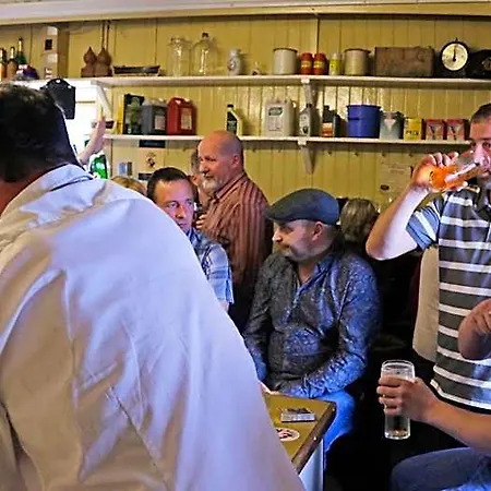The Seaview Tavern 3*
