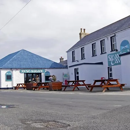 The Seaview Tavern Otel
