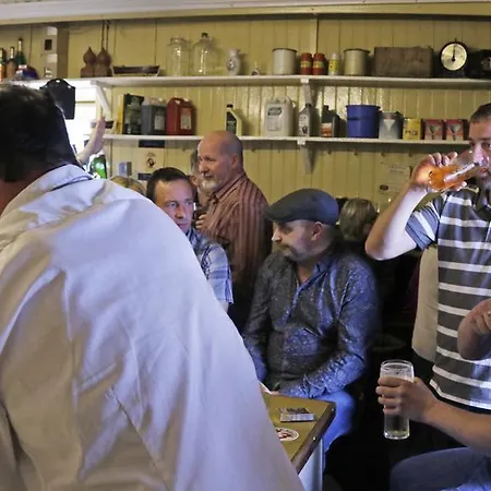 The Seaview Tavern 3*