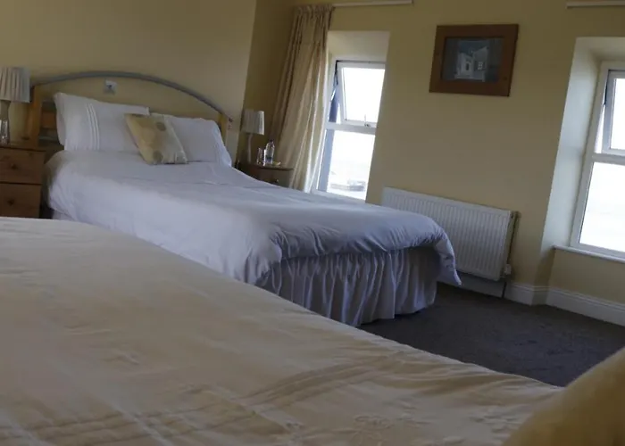 The Seaview Tavern Hotel